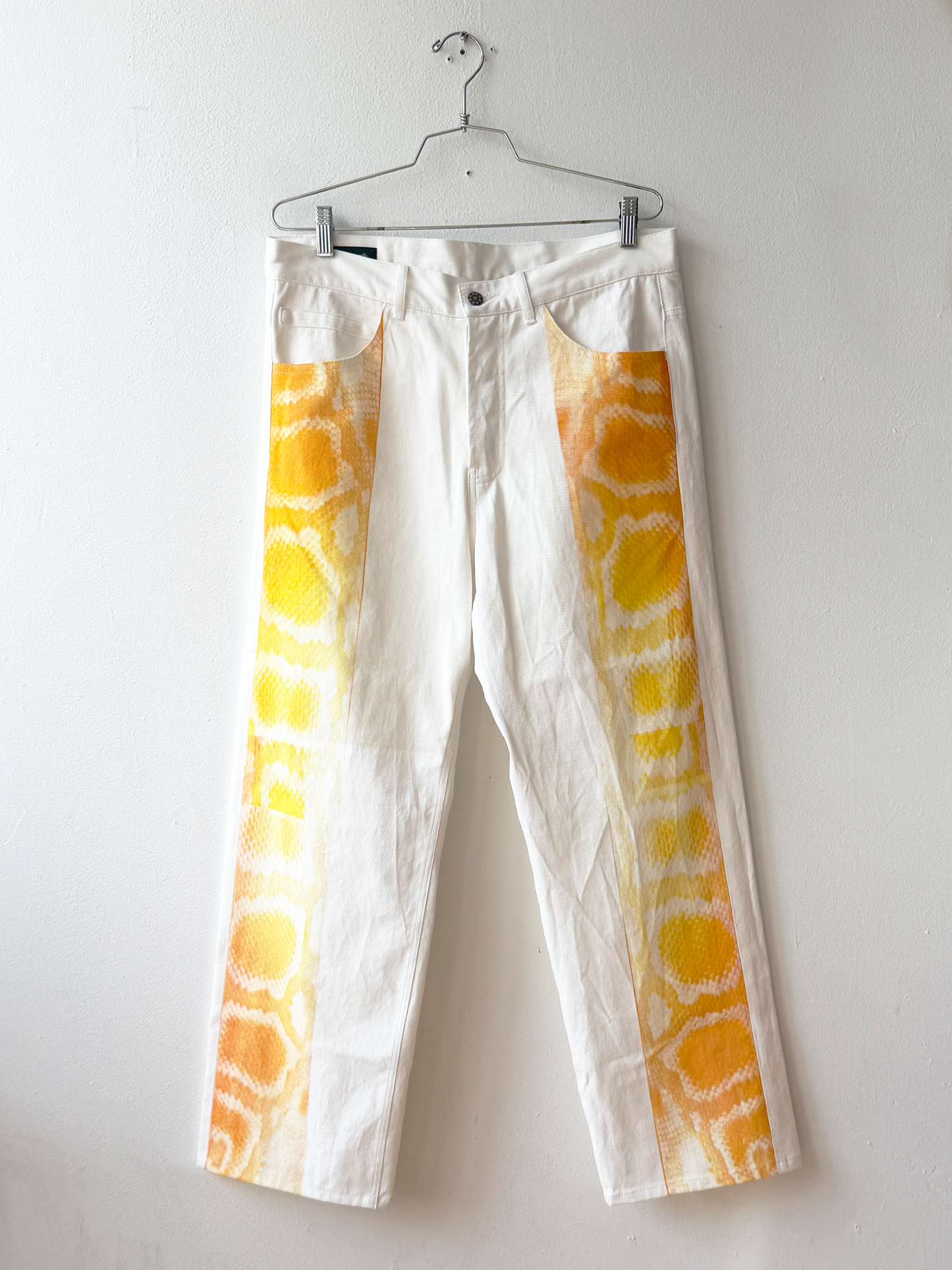 GRADIENT SNAKE JEANS (WHITE)