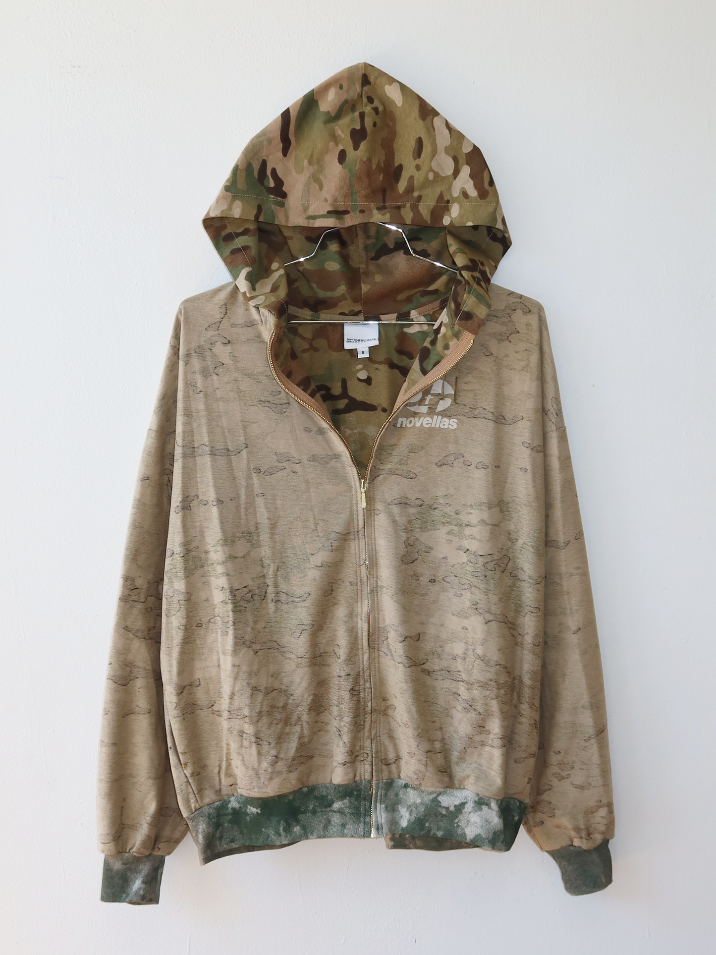 INVERTED CAMO ZIP UP TSHIRT HOODIE